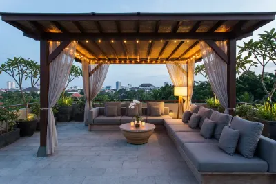 Shaded Seating Areas