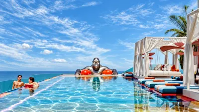 Roof Lounge Pool