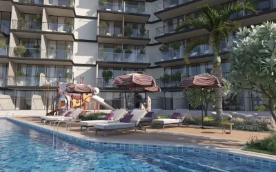Swimming Pool & Pool Deck