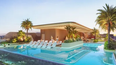 Infinity Pool & Jacuzzi