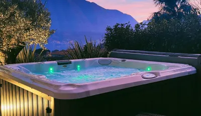 Jacuzzi