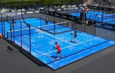 2 Padel Courts