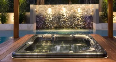 Private Pool With Jacuzzi