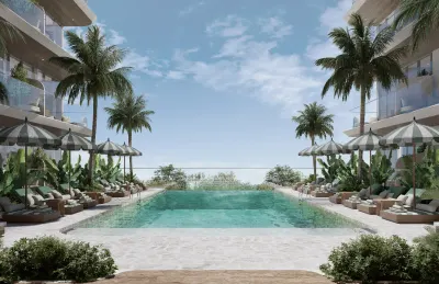 Courtyard Resort-style Pool